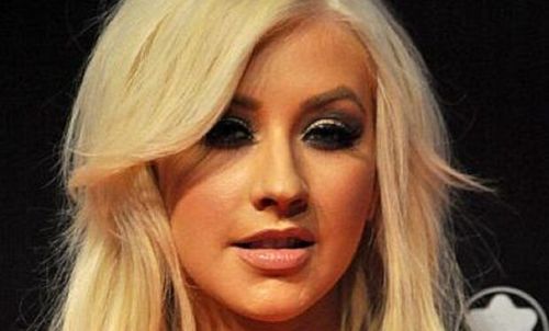 Christina Aguilera comblement des levres