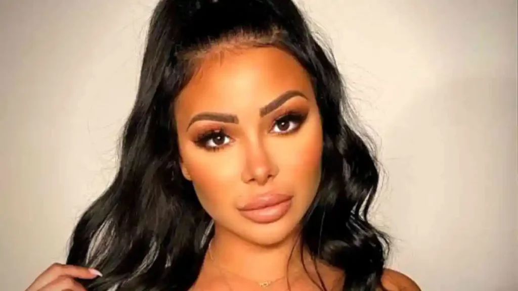 Maeva Ghennam chirurgie esthétique