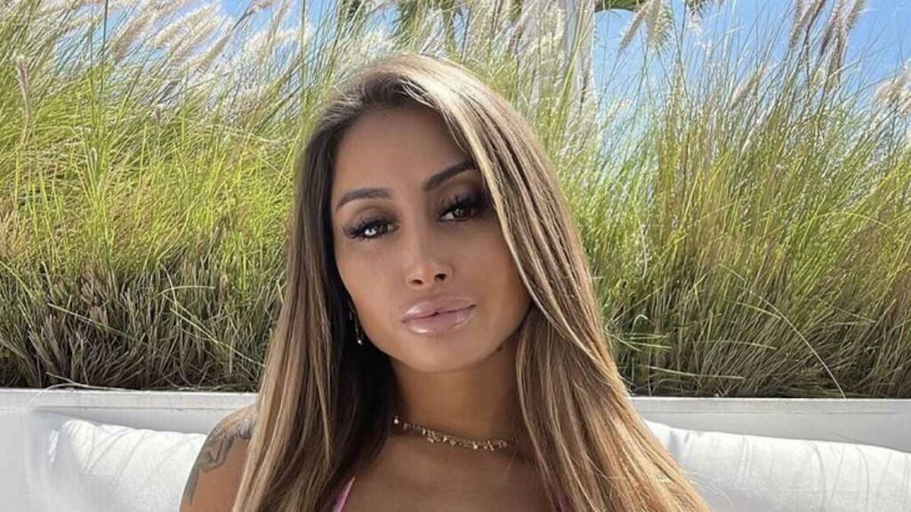 Océane El Himer chirurgie esthetique