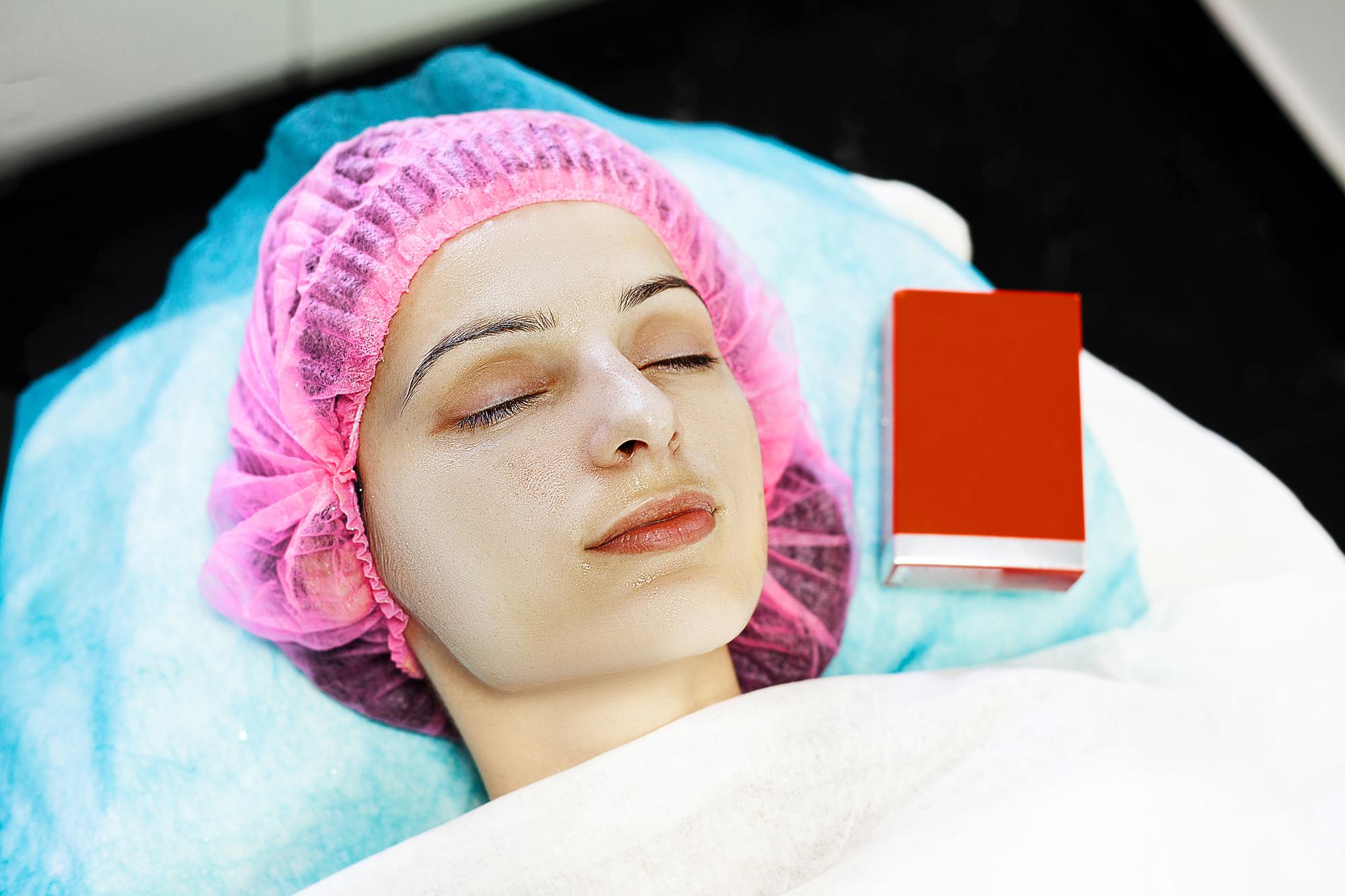 PDRN skin treatment in Tunisia – injection procedure for facial rejuvenation