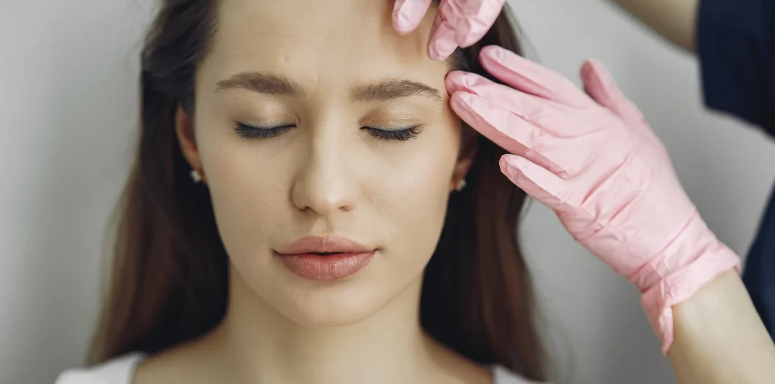 Lifting de la queue du sourcil